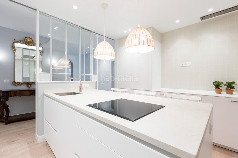 Foto 76a03e6e-4b4d-427e-953a-fec8aab0bb8a. Alquiler apartamento singular propiedad con terraza en ibañez en Bilbao