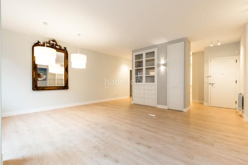 Foto a69d9ac6-1ada-4d10-8af6-644fc4bf116a. Alquiler apartamento singular propiedad con terraza en ibañez en Bilbao