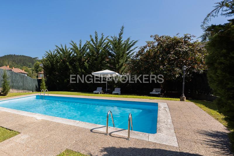 Foto 9617b31b-eff5-4389-9604-bb3c023ec1ff. Casa amb calefacció aparcament piscina a Zaldibar