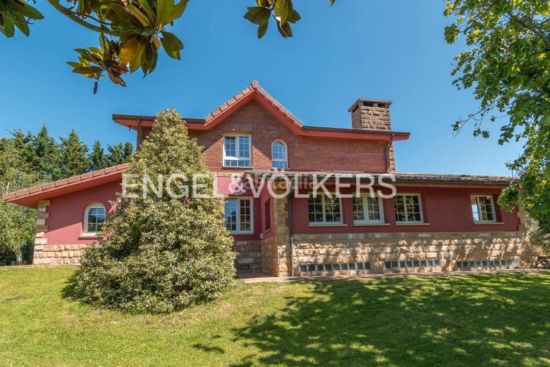 Foto 09791c76-e1c2-4031-a2f3-50a846272b7c. Casa exclusiva propiedad con vistas al mar en Lekeitio