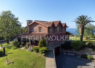 Casa  Artadi auzoa. Exclusiva propiedad con vistas al mar en lekeitio