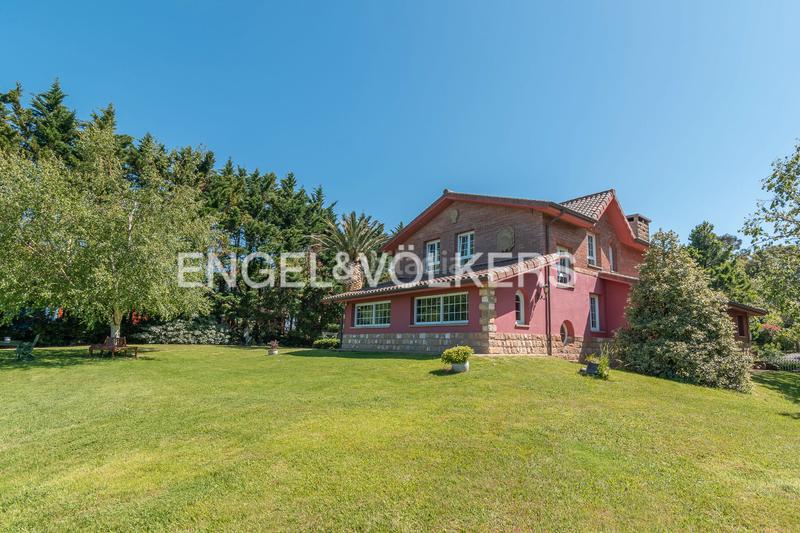 Foto eb13d25c-89a9-402c-9a10-4cd472b42e01. Casa exclusiva propiedad con vistas al mar en Lekeitio