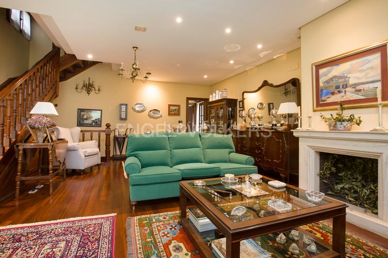 Foto 6482cf16-f088-4686-83e4-f3491c7f77dd. Casa adosado con jardín en zugazarte en Las Arenas Getxo