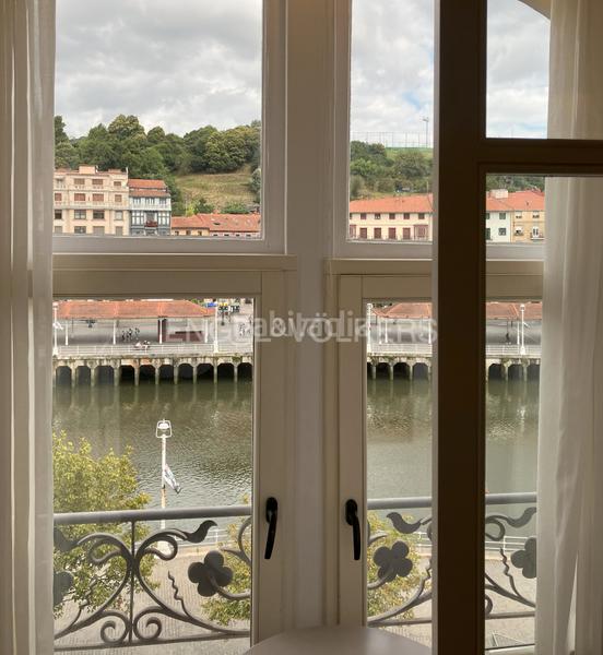 Foto 1ca90cb4-db69-4b44-a7f9-035d9fd569b4. Location appartement avec chauffage parking dans Ensanche - Moyua - Diputación Bilbao