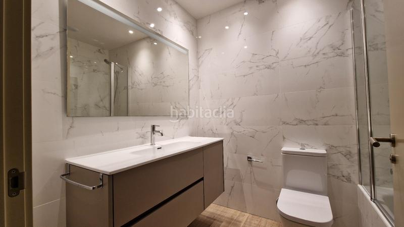 Foto b289bf7e-bd8d-4f8f-96df-a4d336f08b97. Alquiler apartamento piso izq con terraza y jardín en Neguri en Getxo