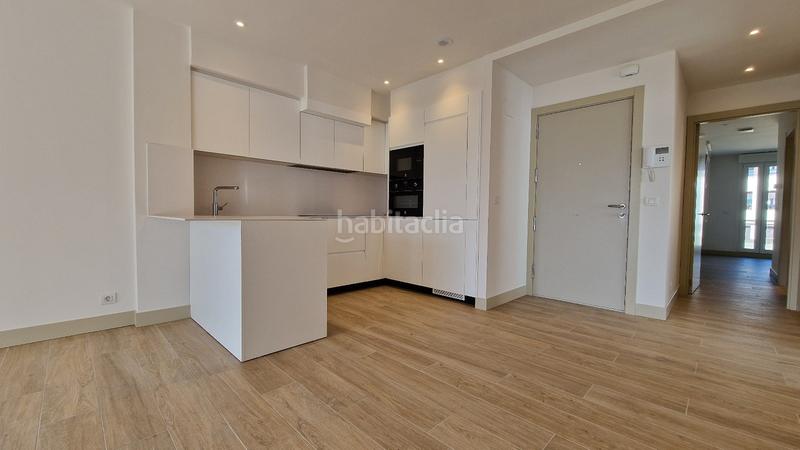 Foto b8d28c8a-7a50-4bb5-bbb6-5fa9a122d930. Alquiler apartamento piso izq con terraza y jardín en Neguri en Getxo