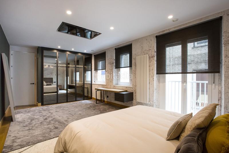 Foto 7951c389-733d-4e7f-b0ac-3812a17fb793. Alquiler apartamento vivienda reformada en edificio emblemático en Bilbao