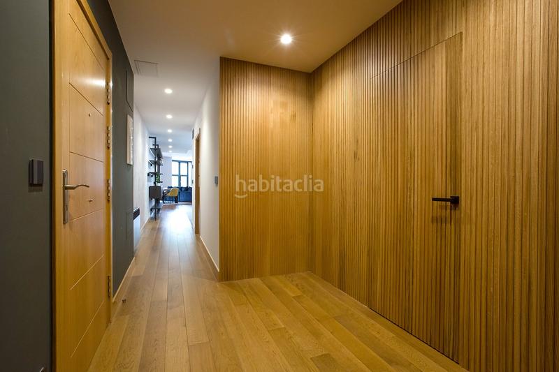 Foto 916046ae-f7c7-47ff-9b81-354ca686c4b0. Alquiler apartamento vivienda reformada en edificio emblemático en Bilbao
