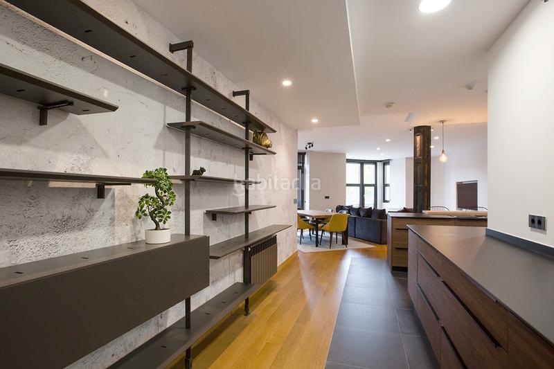 Foto 9d7c3e4f-f19a-426f-a37b-d61c3302edfd. Alquiler apartamento vivienda reformada en edificio emblemático en Bilbao