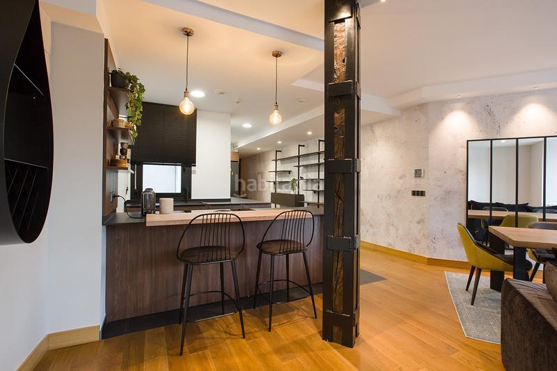 Foto a85116d8-06ce-4bea-8f44-0e0d8019511a. Alquiler apartamento vivienda reformada en edificio emblemático en Bilbao