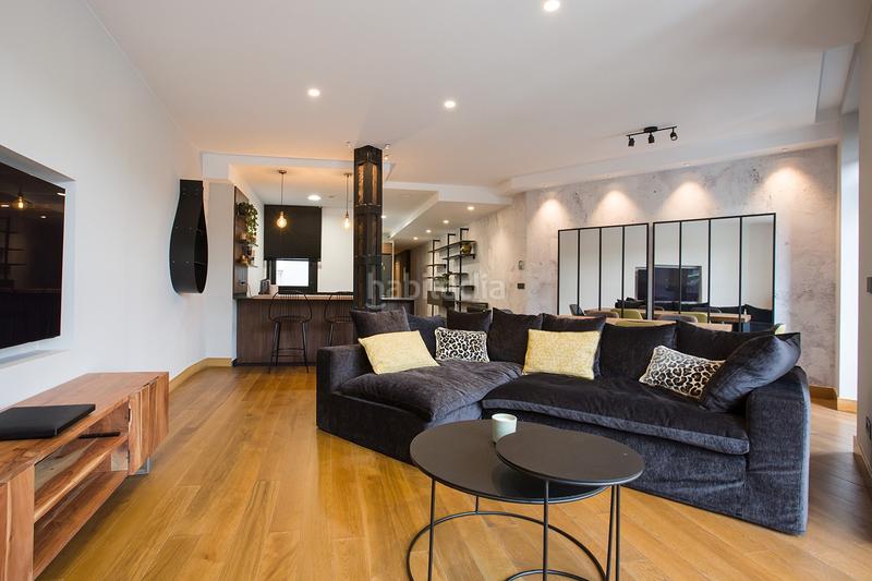 Foto b0f7c47d-683f-4fa7-a7a5-44eb85b502cb. Alquiler apartamento vivienda reformada en edificio emblemático en Bilbao