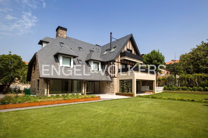 Foto 0a4d2376-5eb5-4884-be18-7c2a3f84f441. Alquiler ático singular ático en chalet en ondategui en Getxo