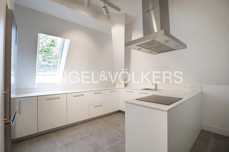 Foto 5b10a29b-2308-4560-ba02-0d6aa06f5dbd. Miete dachwohnung mit heizung parking in Las Arenas Getxo