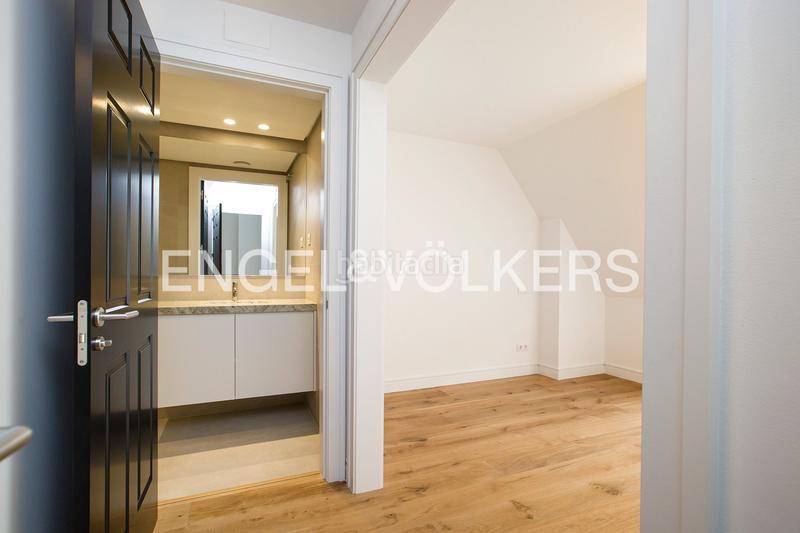 Foto bb55cf87-ff22-495d-b22d-15693f4f8a73. Miete dachwohnung mit heizung parking in Las Arenas Getxo