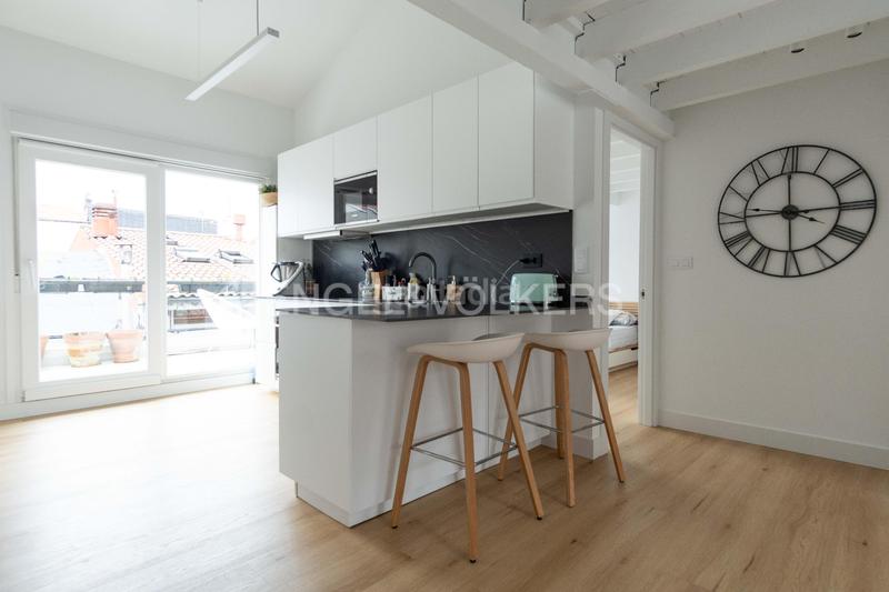 Foto ba64d899-0ed8-4a6e-bf35-d0cb4a569215. Alquiler dúplex  reformado con 2 terrazas en el Casco Viejo en Bilbao