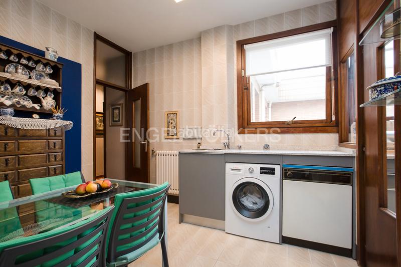 Foto 71ca5e32-c2df-4a63-916f-ad2624f12106. Ático  en abando con terraza privada y garaje en Bilbao