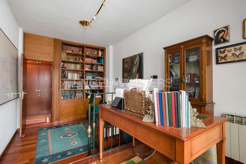 Foto a5187b11-a233-411c-a657-b27734213750. Ático  en abando con terraza privada y garaje en Bilbao