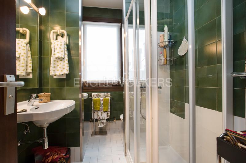 Foto d72c5ab3-084a-4467-945a-b549739dd0ac. Ático  en abando con terraza privada y garaje en Bilbao