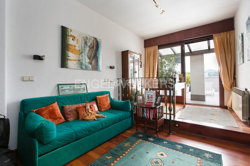 Foto dc833b06-b58a-4ac8-aaf0-4df28ee07ebc. Ático  en abando con terraza privada y garaje en Bilbao