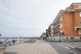 Appartement à Las Arenas. Propiedad en emblemática casa del  muelle de las arenas
