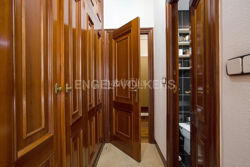 Foto 12530975-1e9f-4393-9a79-90f501530e46. Appartement mit heizung parking in Alhóndiga Bilbao