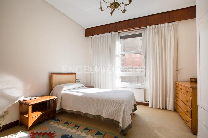 Foto a9517112-3dd7-460a-a084-548cae17400c. Appartement mit heizung parking in Alhóndiga Bilbao