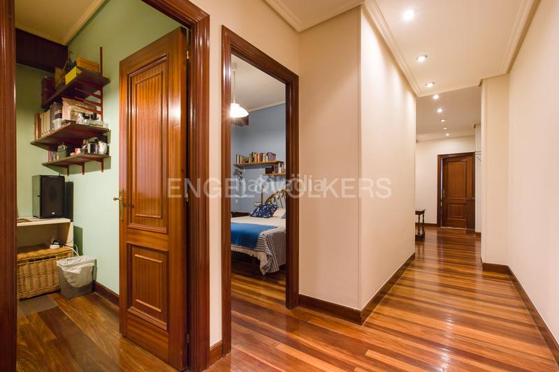 Foto abf4247b-c26d-4266-bf99-a1872147af1f. Appartement mit heizung parking in Alhóndiga Bilbao