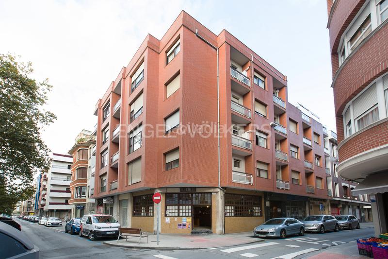 Foto bab0e331-cdd9-4499-9558-81d9c04e3c09. Apartament amb calefacció a Las Arenas Getxo