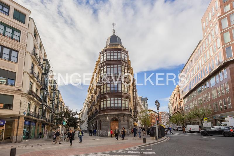Foto c1a6d4f6-b33d-4507-961e-f7807a845694. Alquiler apartamento céntrica vivienda en las inmediaciones de gran vía en Bilbao