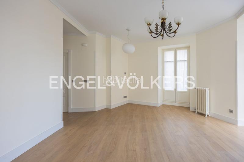 Foto 31434b4b-c0c4-4b93-abe8-3b71c8ca3fc5. Lloguer apartament amb calefacció a Zabalburu Bilbao