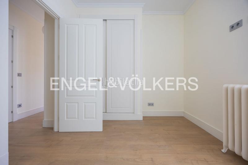 Foto 8c1cc238-3380-4aac-bc3c-39bddf0b31b5. Lloguer apartament amb calefacció a Zabalburu Bilbao