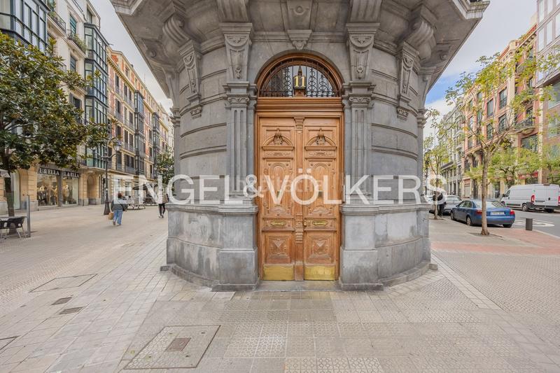 Foto 72dd65a0-4311-4d95-b0ba-1a0e8cb56fad. Miete appartement mit heizung in Zabalburu Bilbao