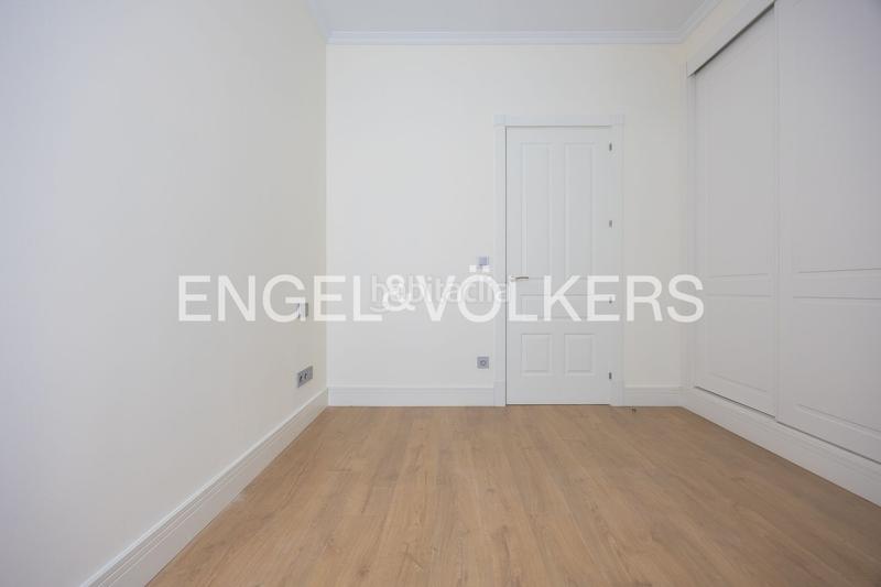 Foto 7a1e3c9e-22f1-4862-9995-71a24975b255. Miete appartement mit heizung in Zabalburu Bilbao