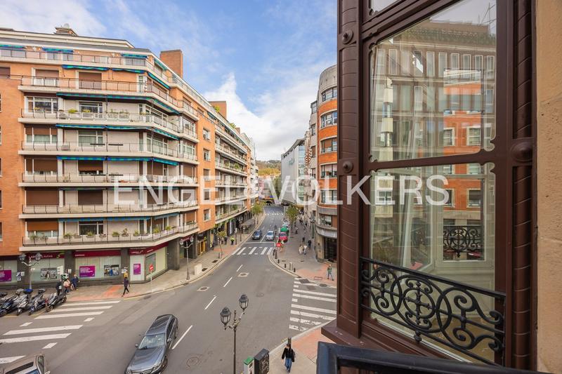 Foto 0b33950d-35ac-4b7c-a89d-aa9193eef697. Rent apartment with heating in Zabalburu Bilbao
