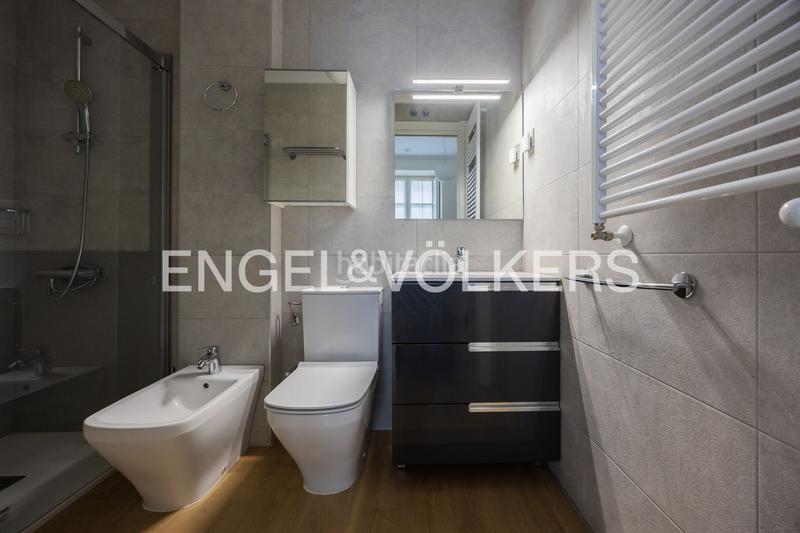 Foto 40e3180c-a33f-42ef-a87c-6918fcf4889e. Rent apartment with heating in Zabalburu Bilbao