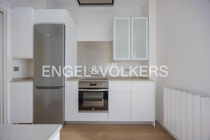 Foto adaa6a13-30ba-4327-b517-ef08409b9477. Rent apartment with heating in Zabalburu Bilbao