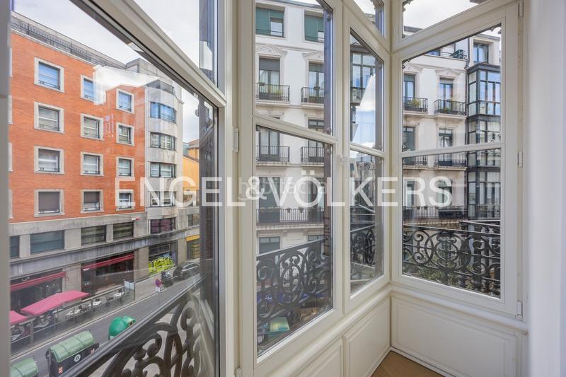 Foto f330b6ba-1ddc-4fdb-bee9-d52a68c43f55. Rent apartment with heating in Zabalburu Bilbao