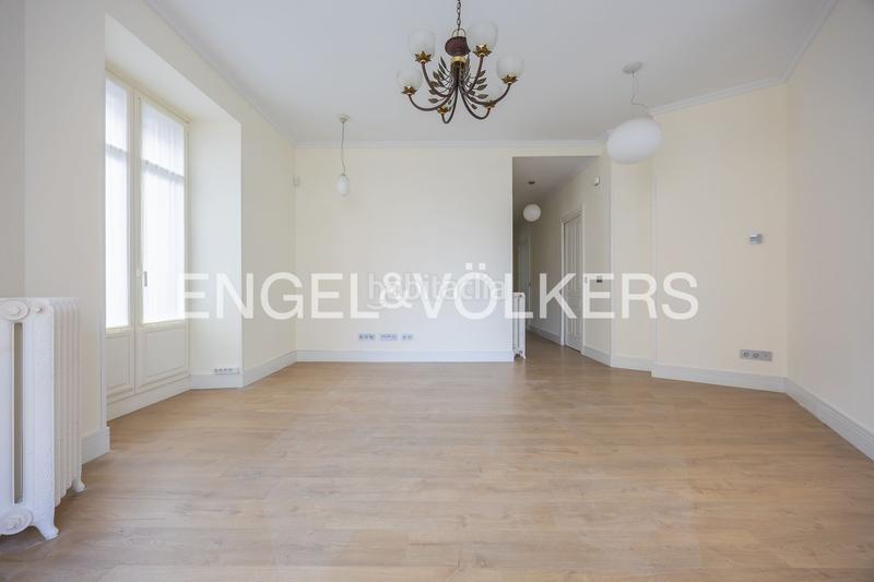 Foto ff3f0849-e3bc-41b7-873c-7f0d06763aa6. Rent apartment with heating in Zabalburu Bilbao