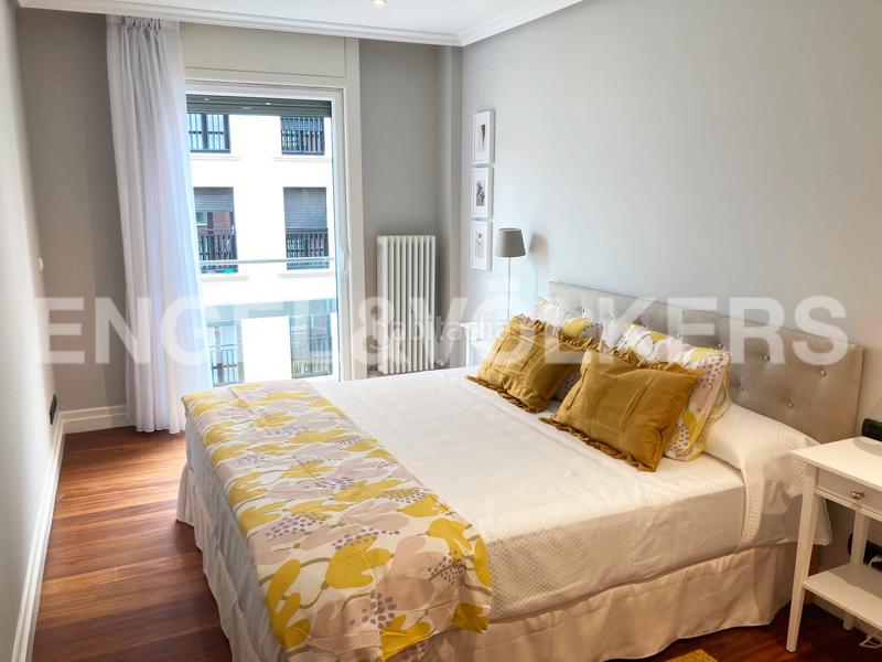 Foto 88558f21-d3e0-4bbc-b7b3-c2897c32db11. Alquiler apartamento vivienda amueblada junto al parque dña. casilda en Bilbao
