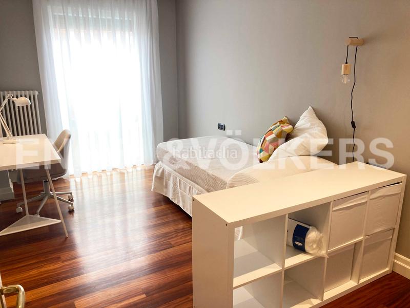 Foto 539be2ad-1a54-4b0e-80b5-f115d062ad0b. Lloguer apartament amb calefacció aparcament a Abandoibarra - Guggenheim Bilbao