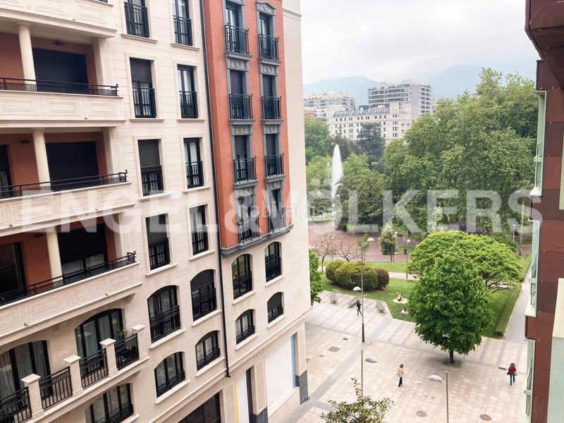 Foto e90c5d08-6740-41b9-bcb2-0a9f028a6681. Miete appartement mit heizung parking in Abandoibarra - Guggenheim Bilbao