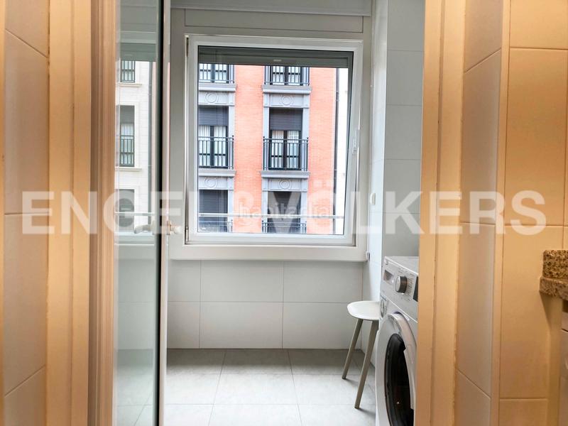 Foto 709f5551-293b-4da0-85af-57381835c3f9. Rent apartment with heating parking in Abandoibarra - Guggenheim Bilbao