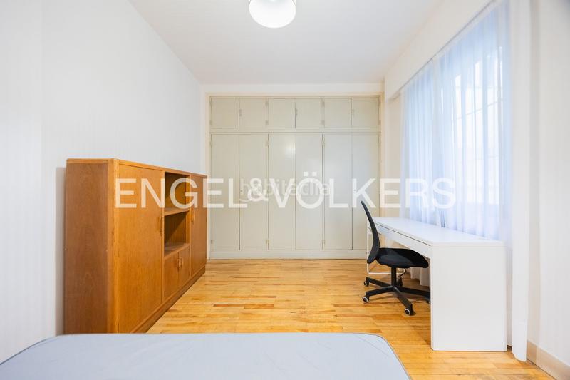 Foto 0530c947-5475-46b6-ba78-8f3b82b35ef5. Apartament amb calefacció aparcament a Ensanche - Moyua - Diputación Bilbao