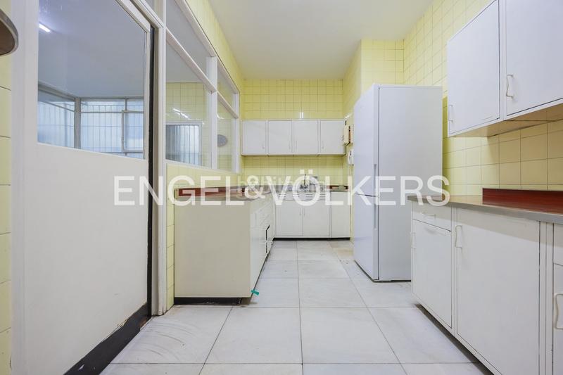 Foto 50f9d793-76b3-4c3e-964d-f83eb1a4970e. Apartament amb calefacció aparcament a Ensanche - Moyua - Diputación Bilbao