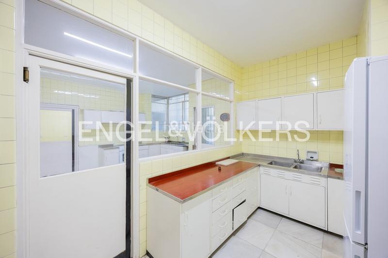 Foto 5be493da-b372-4bbf-aa6c-779a0c54b320. Apartament amb calefacció aparcament a Ensanche - Moyua - Diputación Bilbao