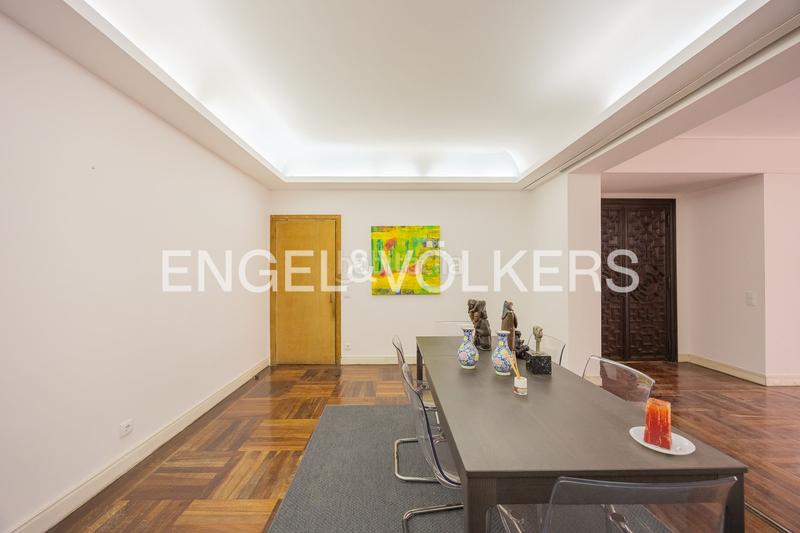 Foto 8c1cb85c-f4a3-4b62-9ef5-4b70ddf57468. Apartament amb calefacció aparcament a Ensanche - Moyua - Diputación Bilbao