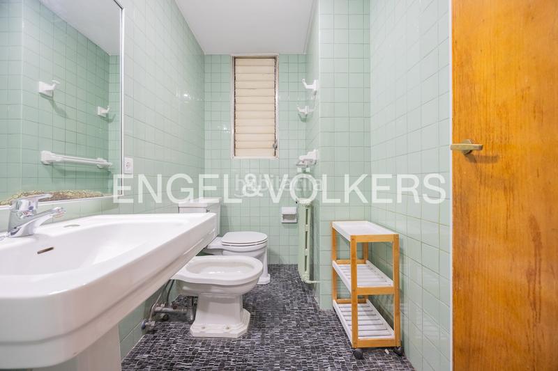 Foto afe452c9-5123-4141-852d-74426c20633f. Apartament amb calefacció aparcament a Ensanche - Moyua - Diputación Bilbao