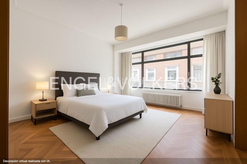 Foto cc449923-021c-4ca6-8da3-607e391b9aad. Apartament amb calefacció aparcament a Ensanche - Moyua - Diputación Bilbao