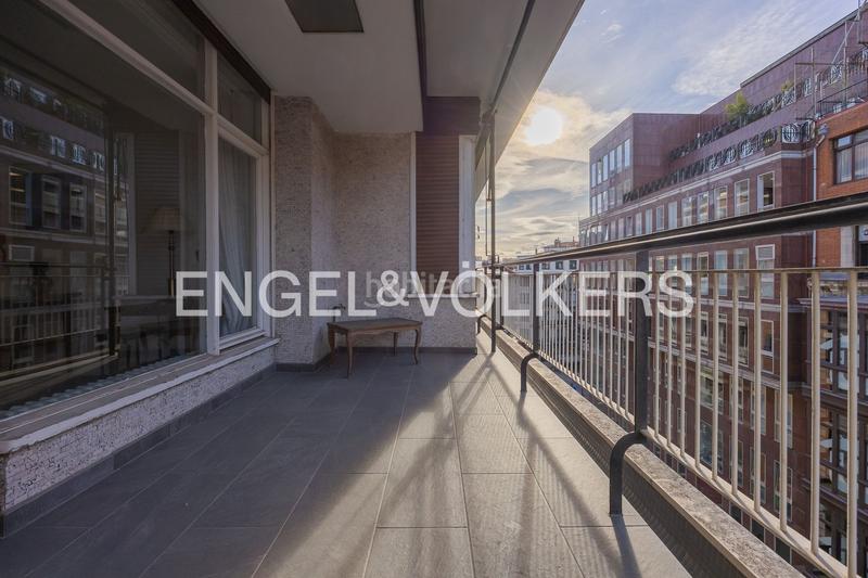 Foto fce54d29-3051-4d62-9df4-21420e8a5f52. Apartament amb calefacció aparcament a Ensanche - Moyua - Diputación Bilbao