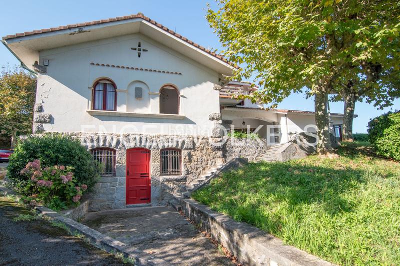 Foto 1f9c13d3-4c2f-4bf9-85d2-1d54d9430f39. Casa amb calefacció aparcament a Lekeitio